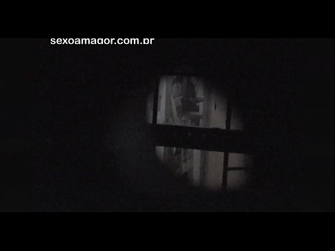 ❤️ Lourinho é secretamente filmado por um voyeur de bairro escondido atrás de tijolos ocos ️ Apenas porno em pt-br.cbddeluxe.top ❤